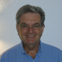  Simon Robvertson